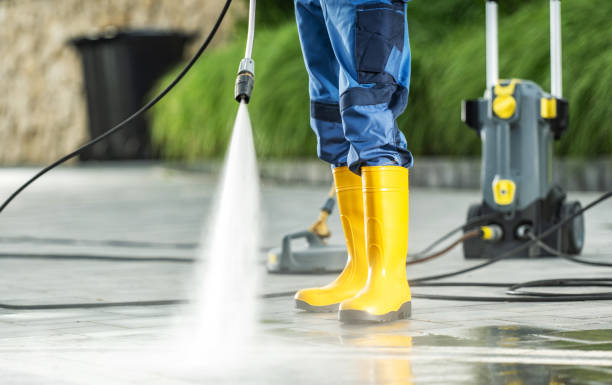 Best Deck Cleaning Services  in Bristol, VA